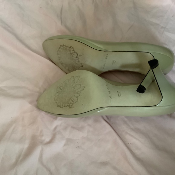 TAHARI Women Shoes - Picture 5 of 5